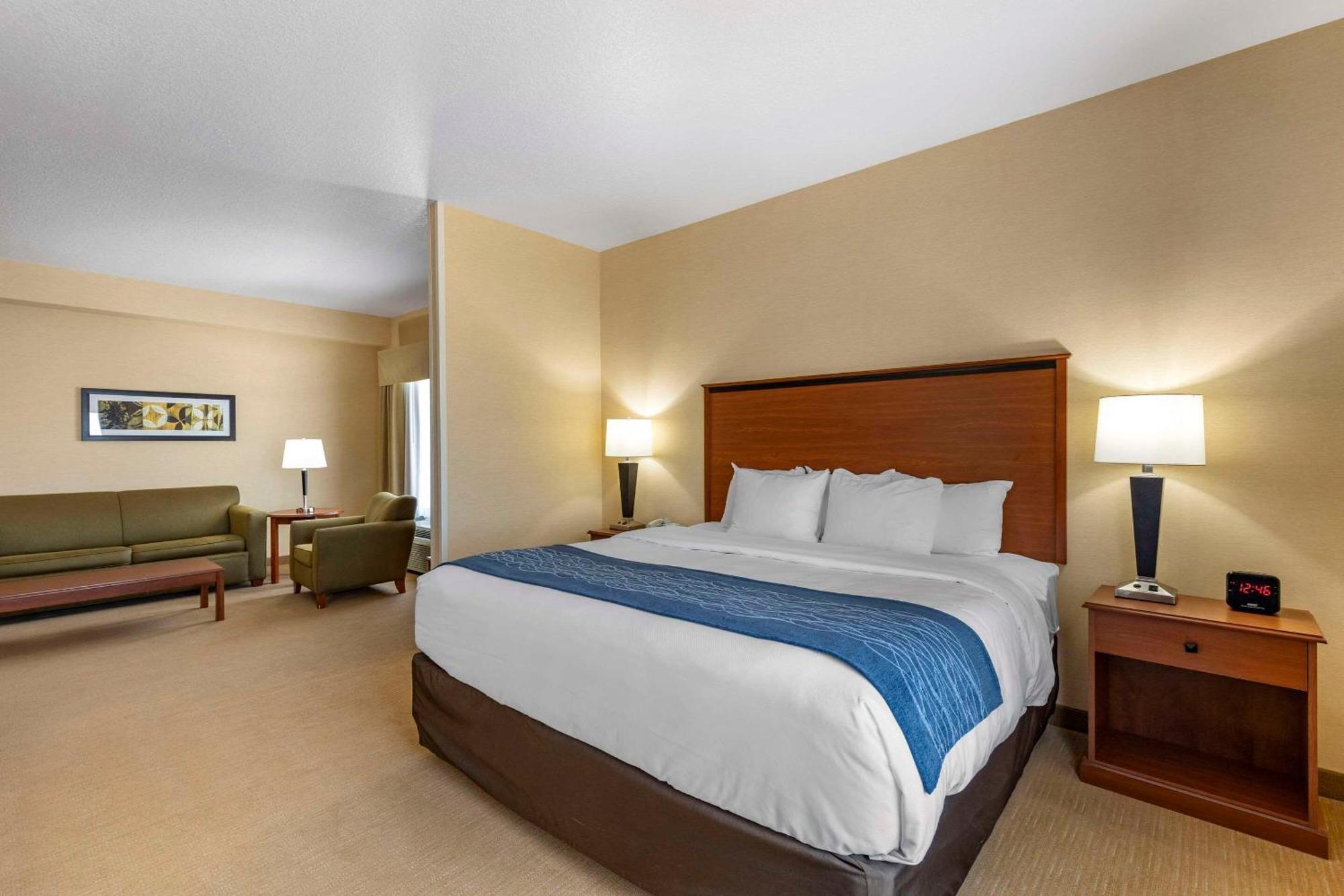 Comfort Inn & Suites Gateway To Glacier National Park Shelby Extérieur photo