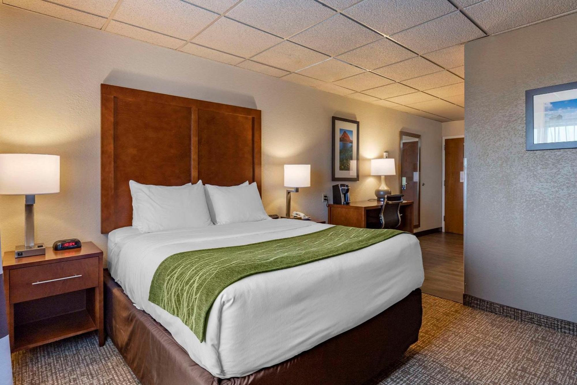 Comfort Inn & Suites Gateway To Glacier National Park Shelby Extérieur photo