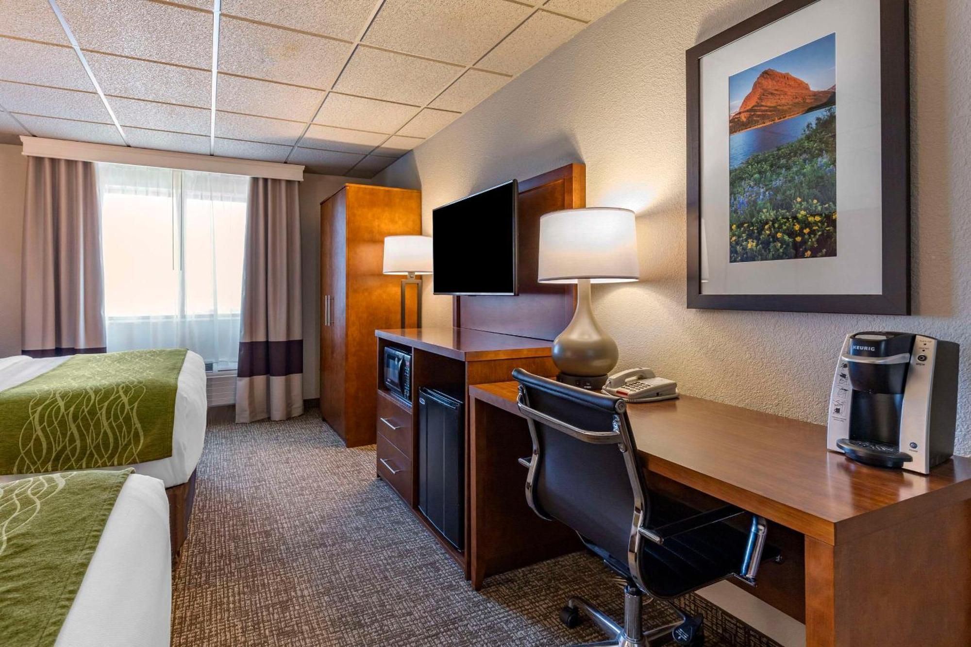 Comfort Inn & Suites Gateway To Glacier National Park Shelby Extérieur photo
