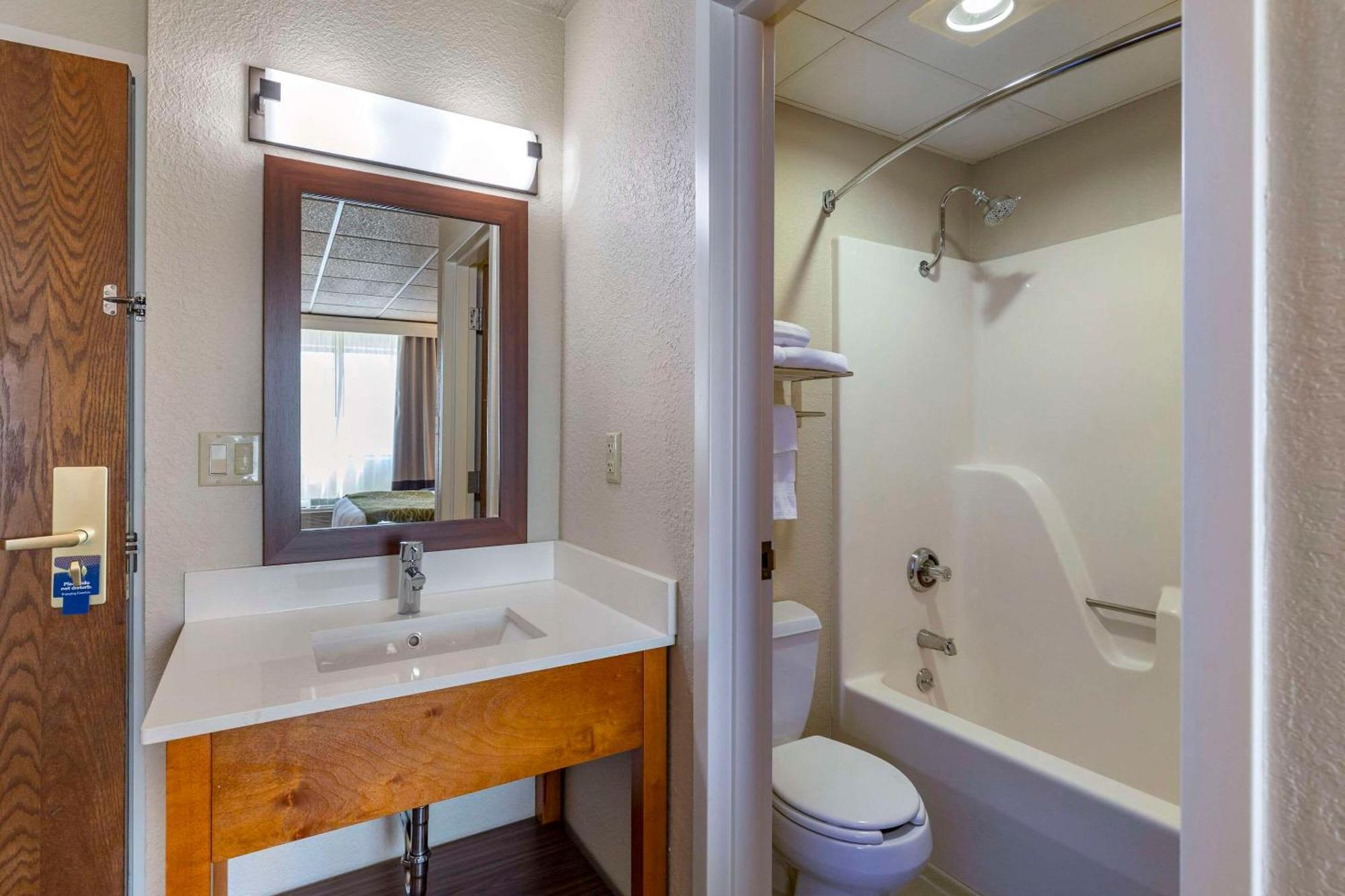 Comfort Inn & Suites Gateway To Glacier National Park Shelby Extérieur photo